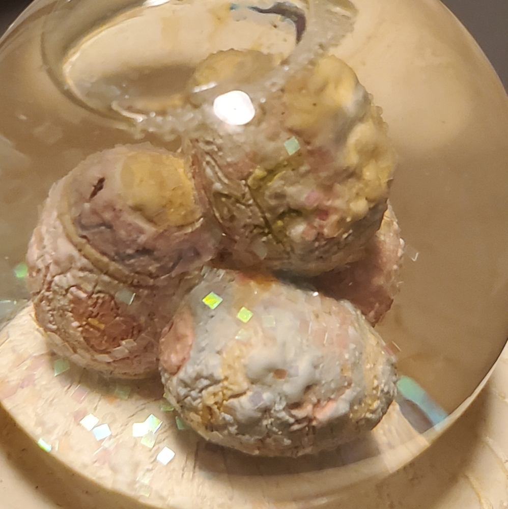 Easter egg decoration